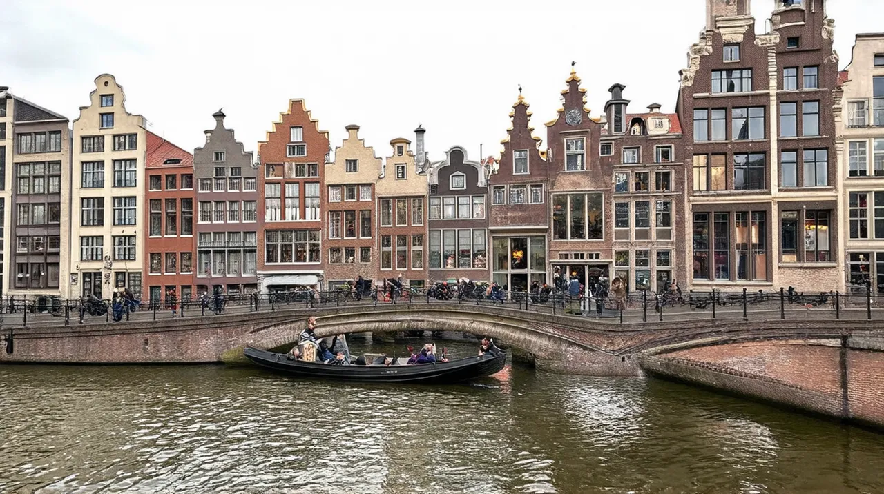 25 Fun Things to Do in Antwerp